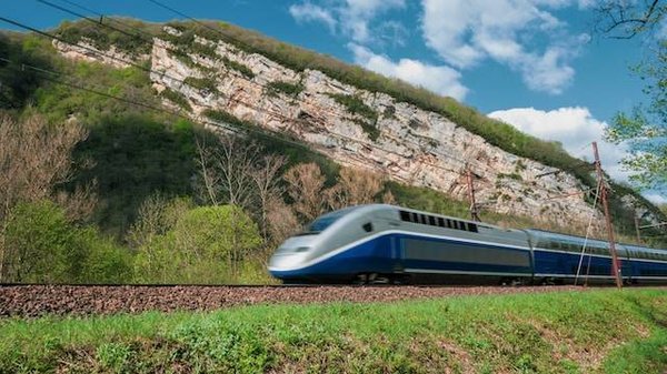 Les nombreuses options de transport en commun pour se déplacer facilement en Auvergne